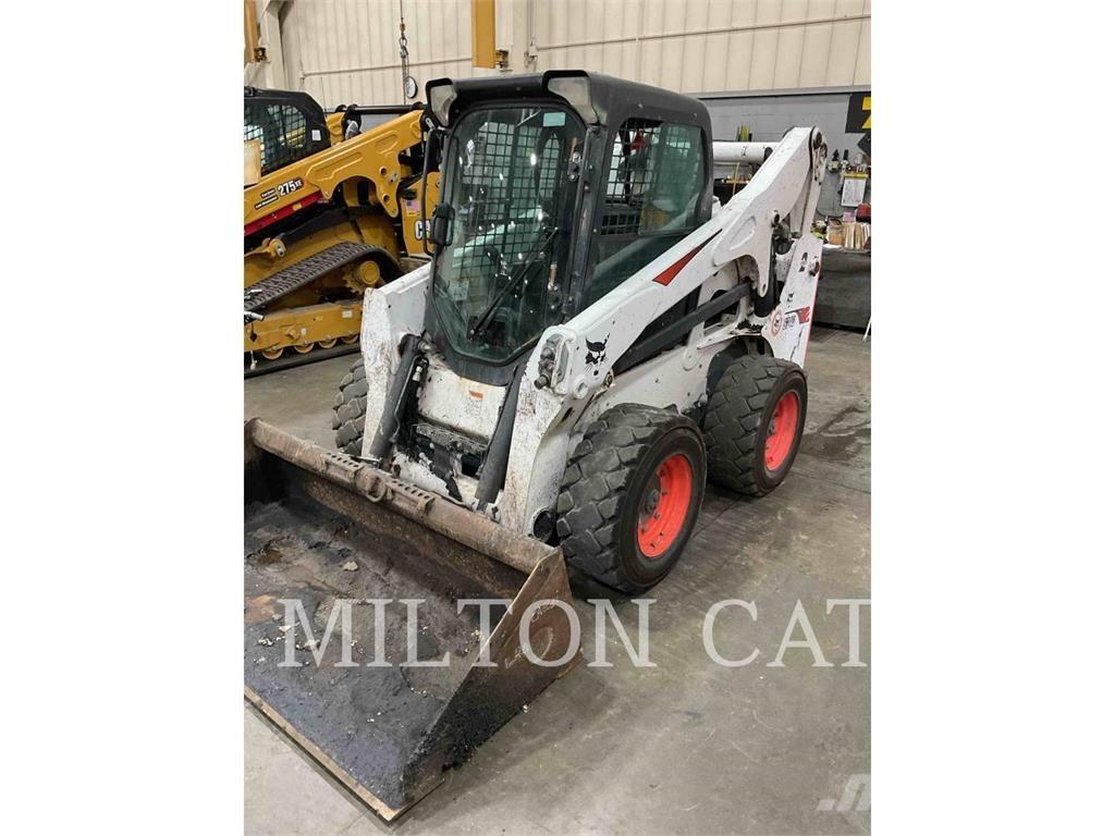 Bobcat S740 Ładowarki burtowe