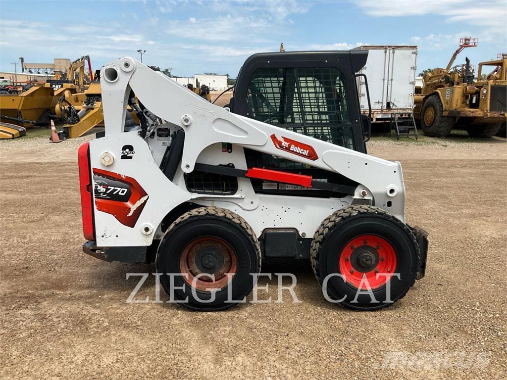 Bobcat S770 Ładowarki burtowe