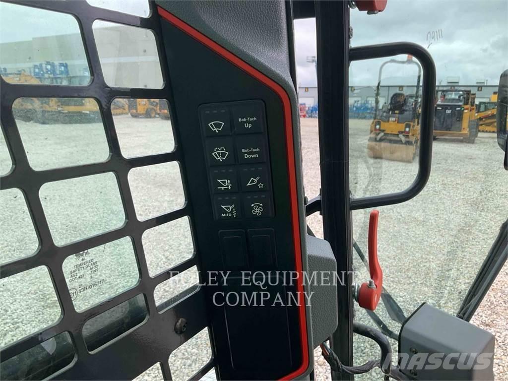 Bobcat T66 Ładowarki burtowe