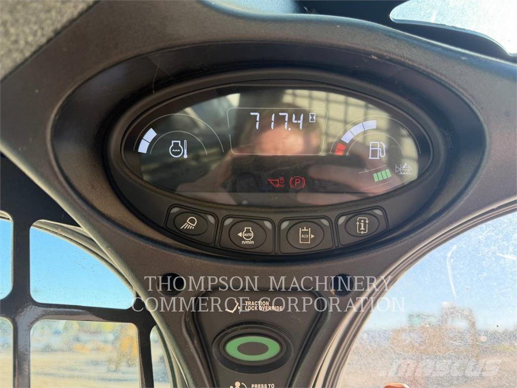 Bobcat T770 Ładowarki burtowe