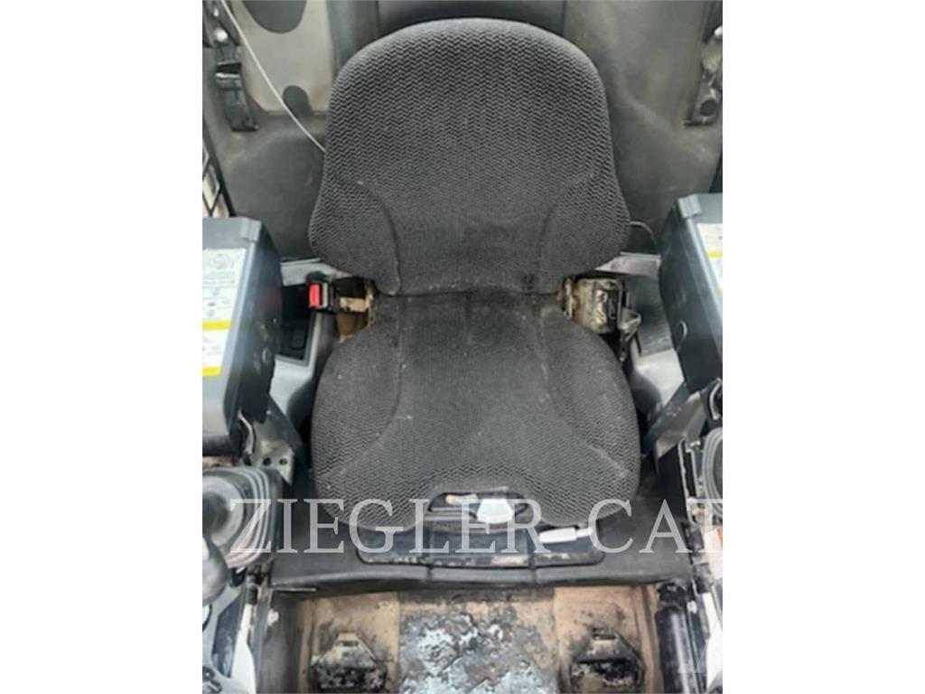 Bobcat T770 Ładowarki gąsienicowe