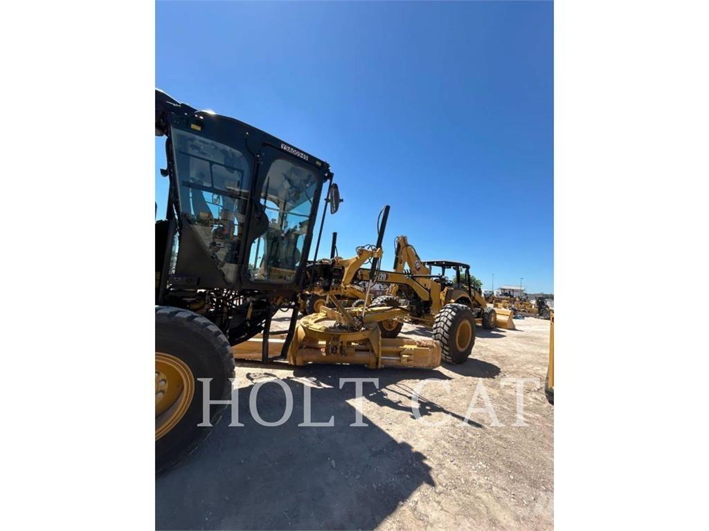 CAT 120 Równiarki