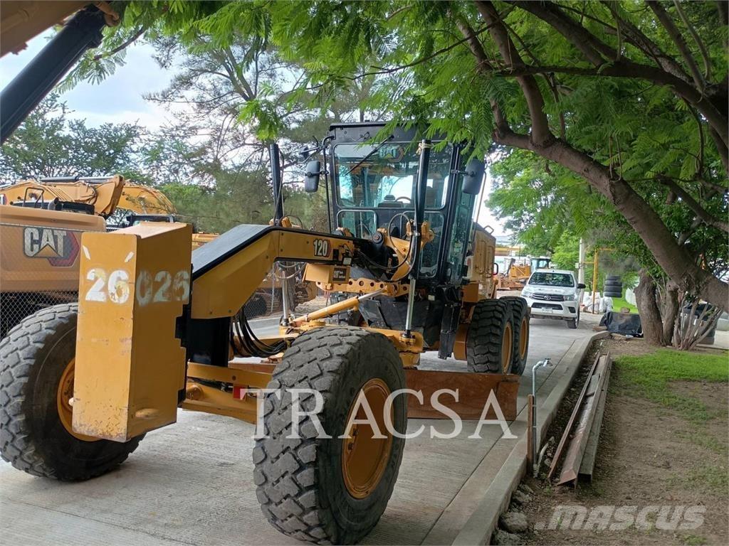 CAT 120 Równiarki