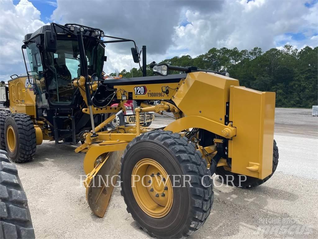 CAT 120 AWD CS Równiarki