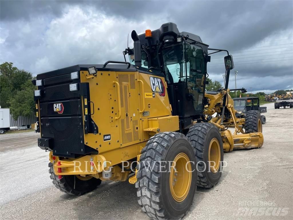 CAT 120 AWD CS Równiarki