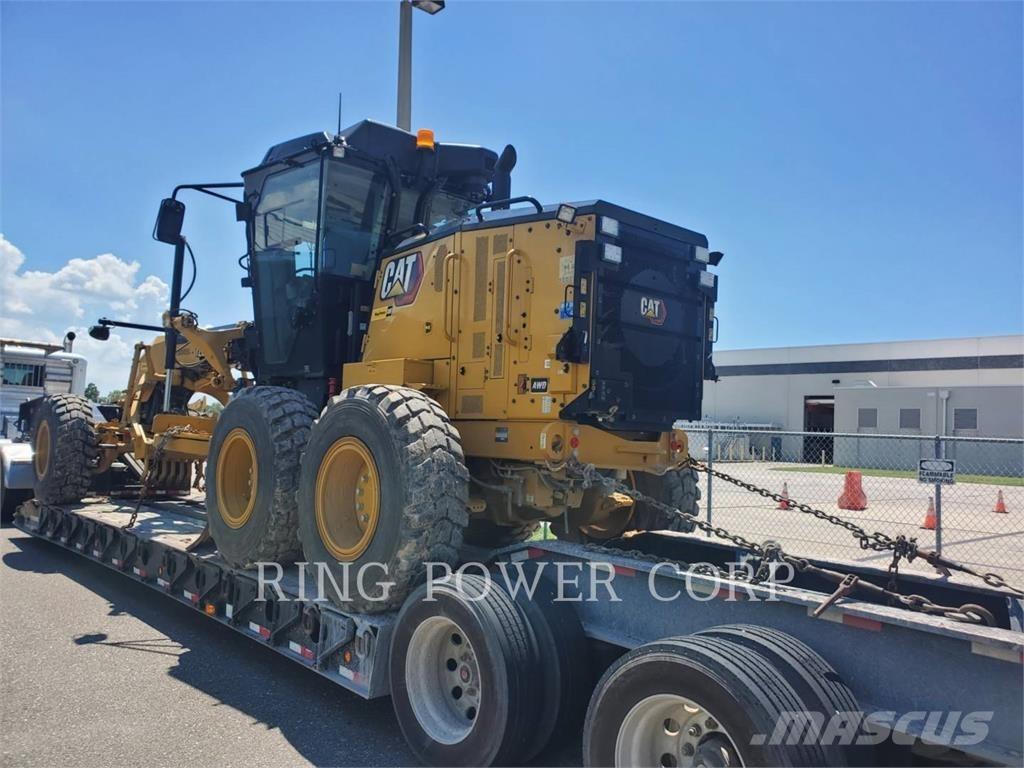 CAT 120 AWD CS Równiarki