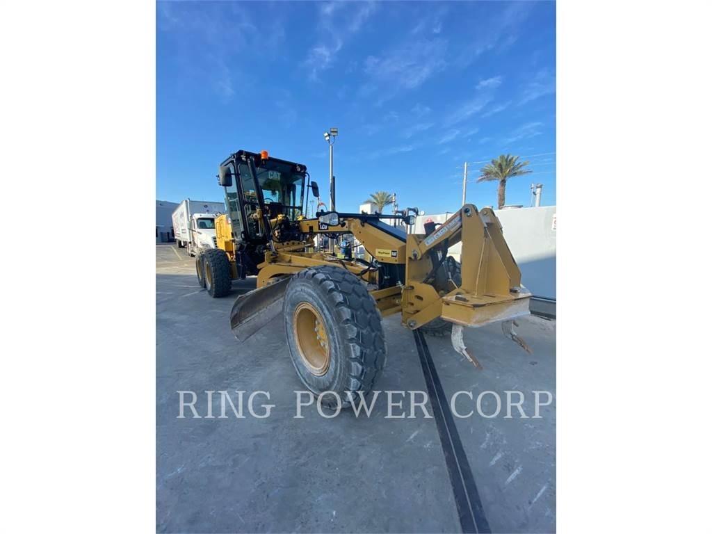 CAT 120 LVR Równiarki