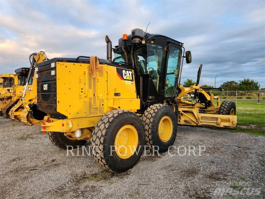 CAT 120 LVR Równiarki
