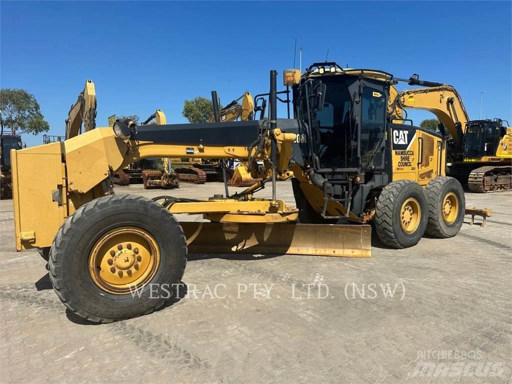 CAT 120M Równiarki