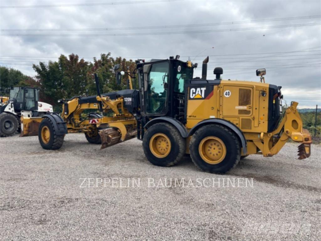 CAT 120M Równiarki