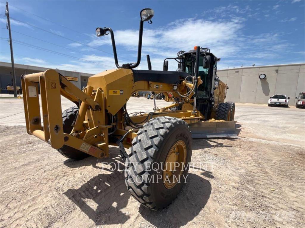 CAT 120M2AW Równiarki