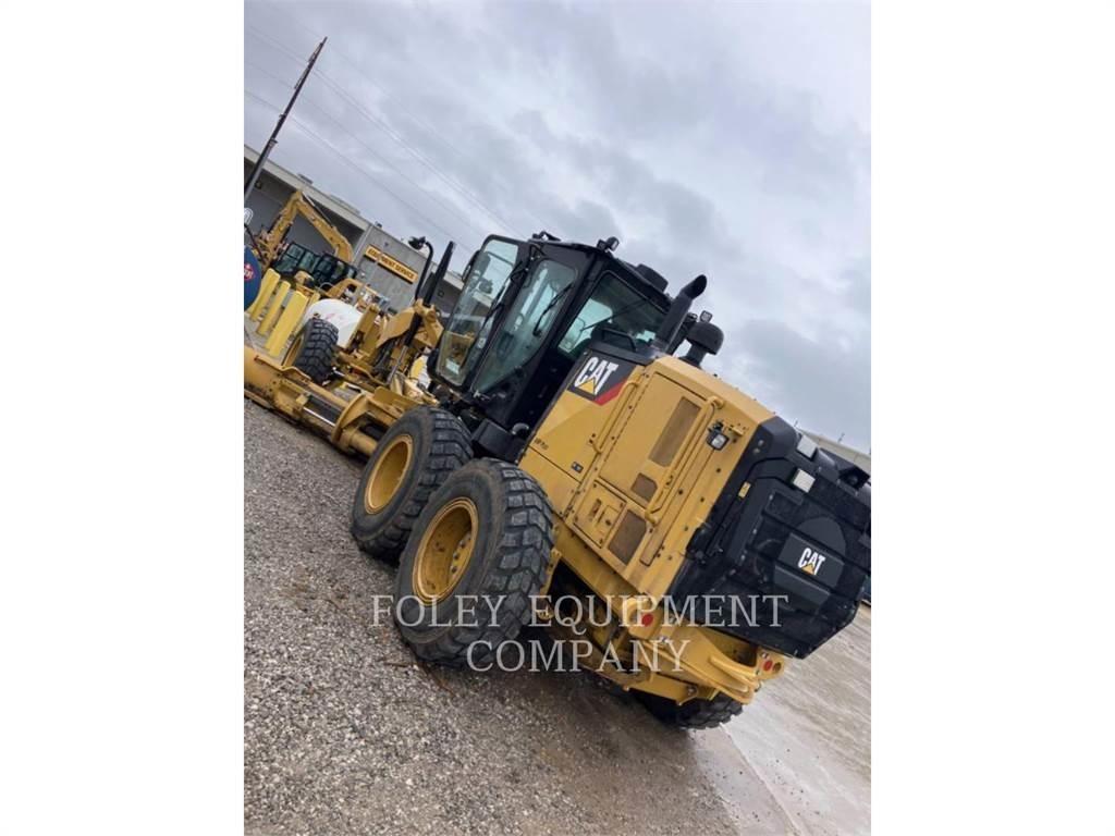 CAT 120M2AWD Równiarki