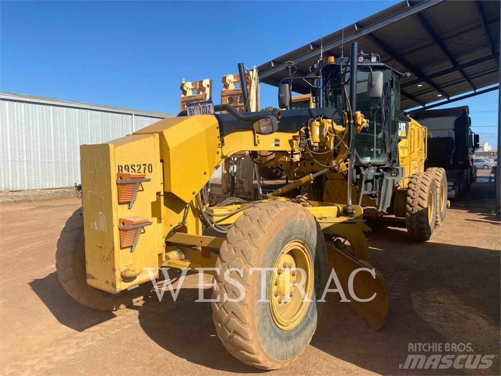 CAT 12M Równiarki