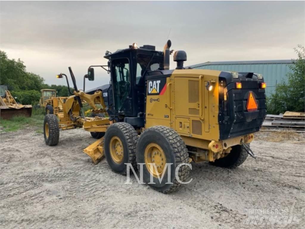 CAT 12M Równiarki