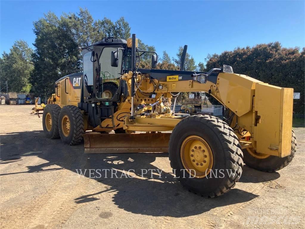 CAT 12M Równiarki