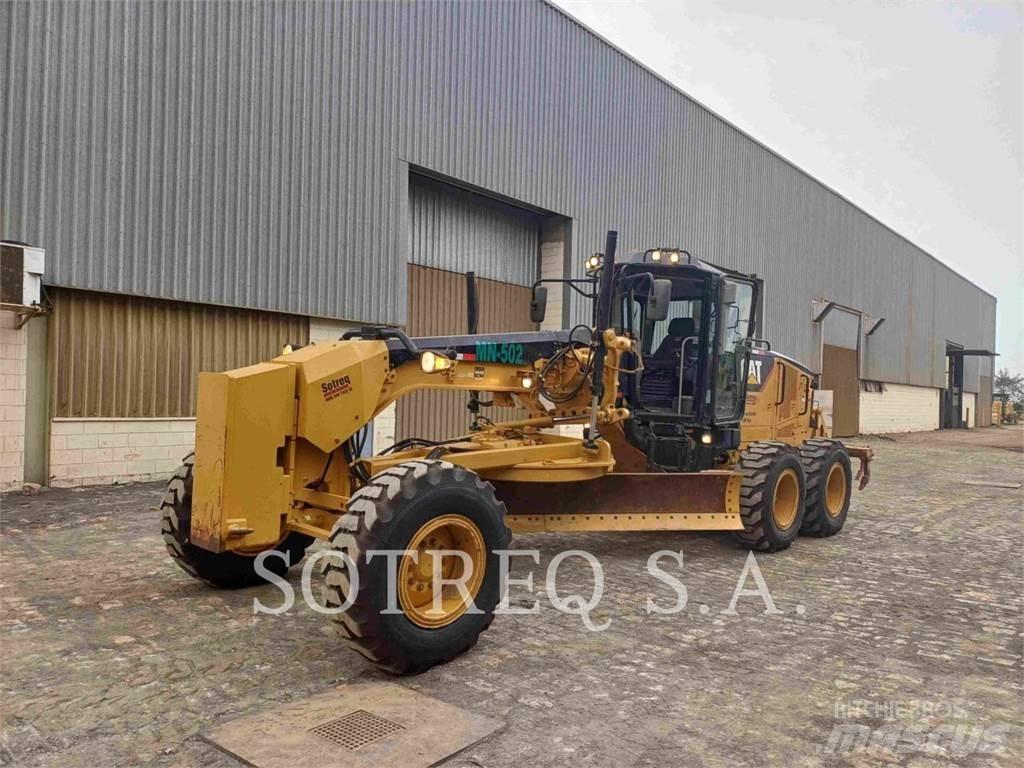 CAT 12M Równiarki