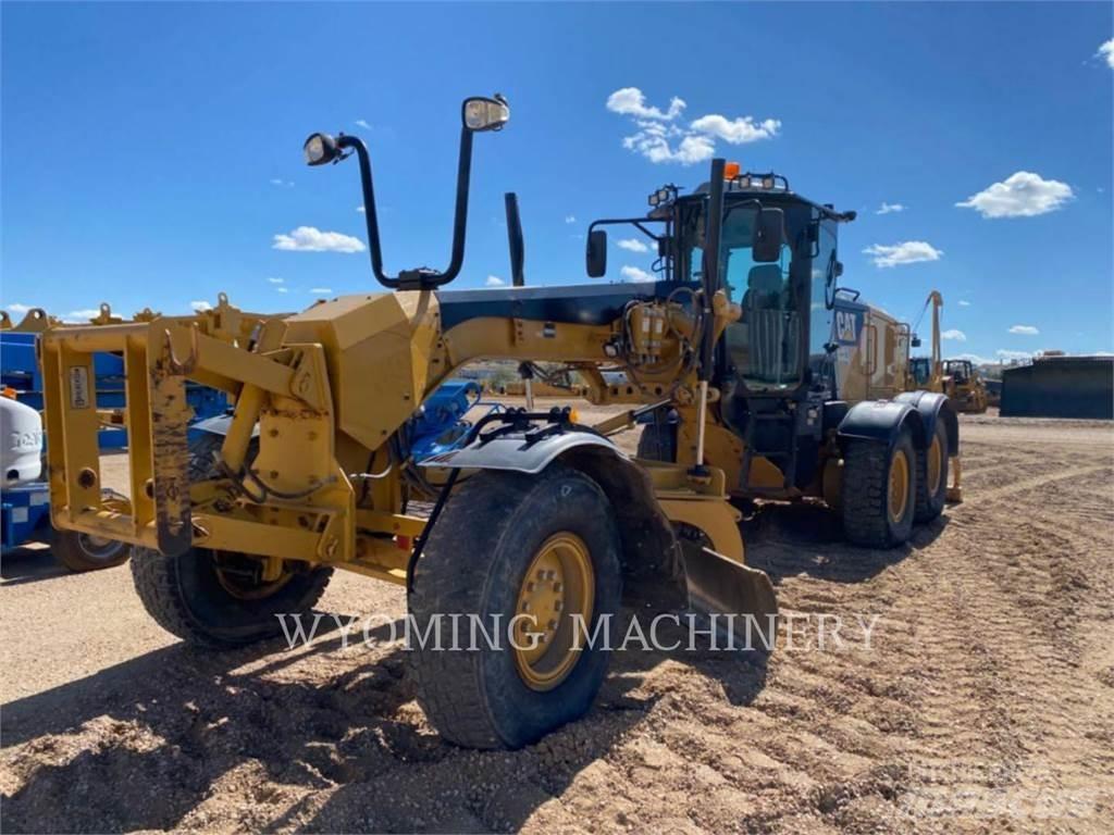 CAT 12M 3 Równiarki