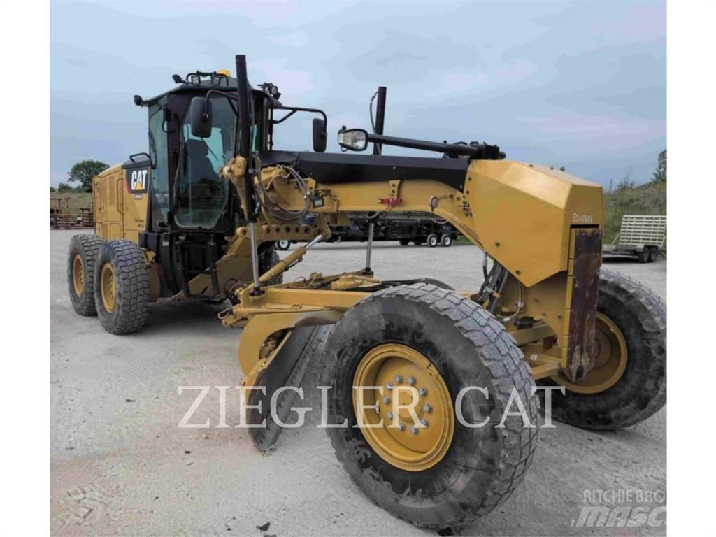 CAT 12M2 Równiarki