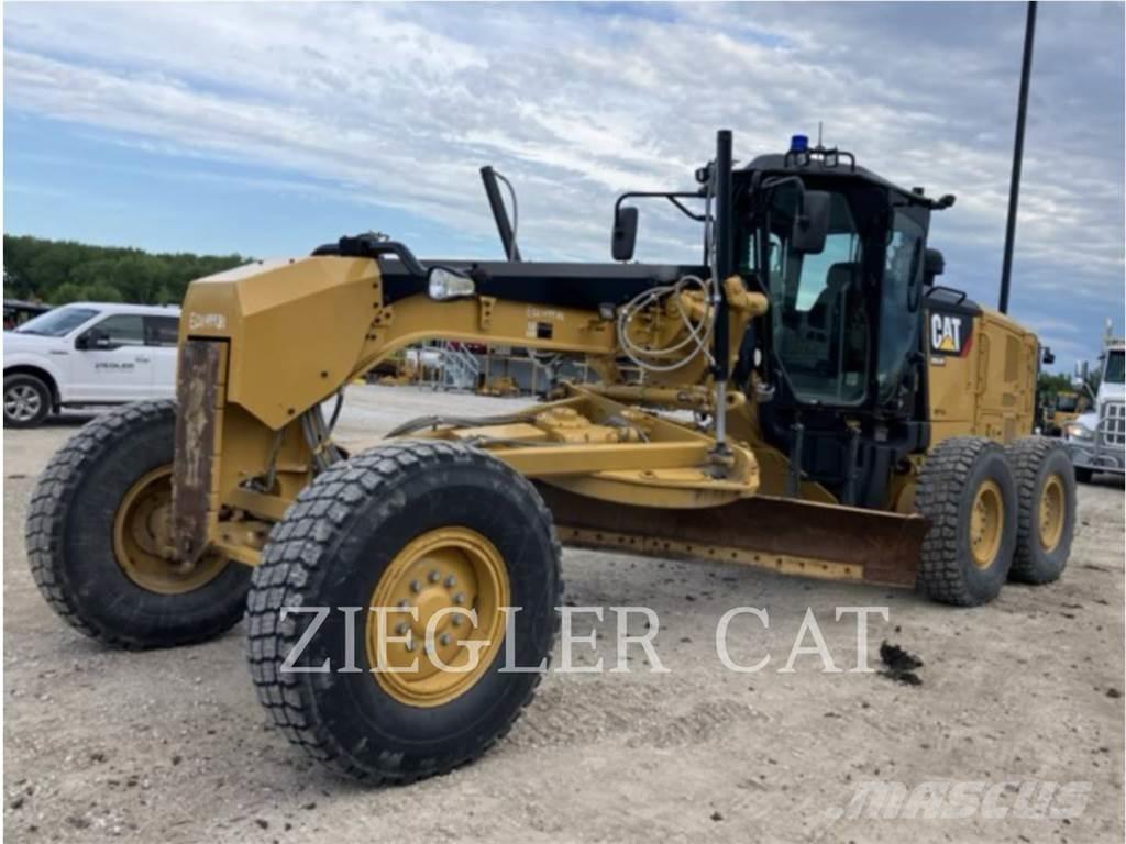 CAT 12M2 Równiarki