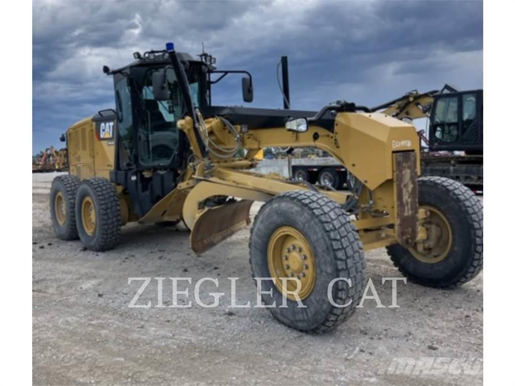 CAT 12M2 Równiarki