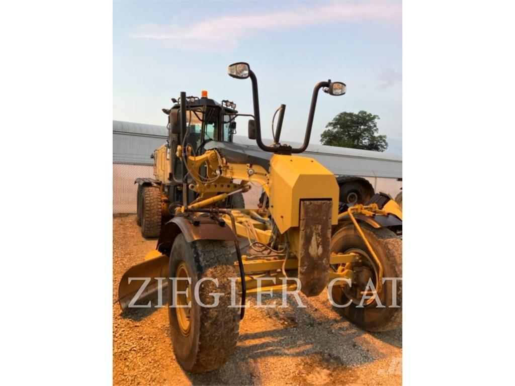 CAT 12M2 Równiarki