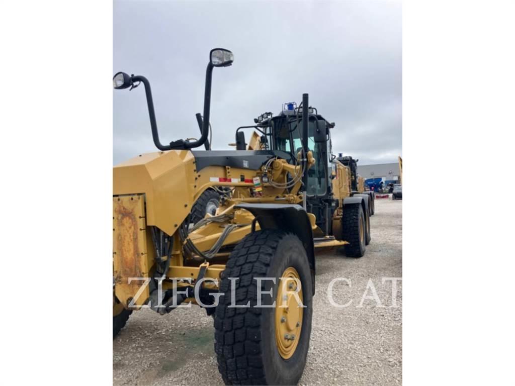 CAT 12M2AWD Równiarki