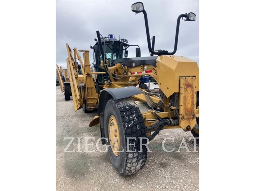 CAT 12M2AWD Równiarki