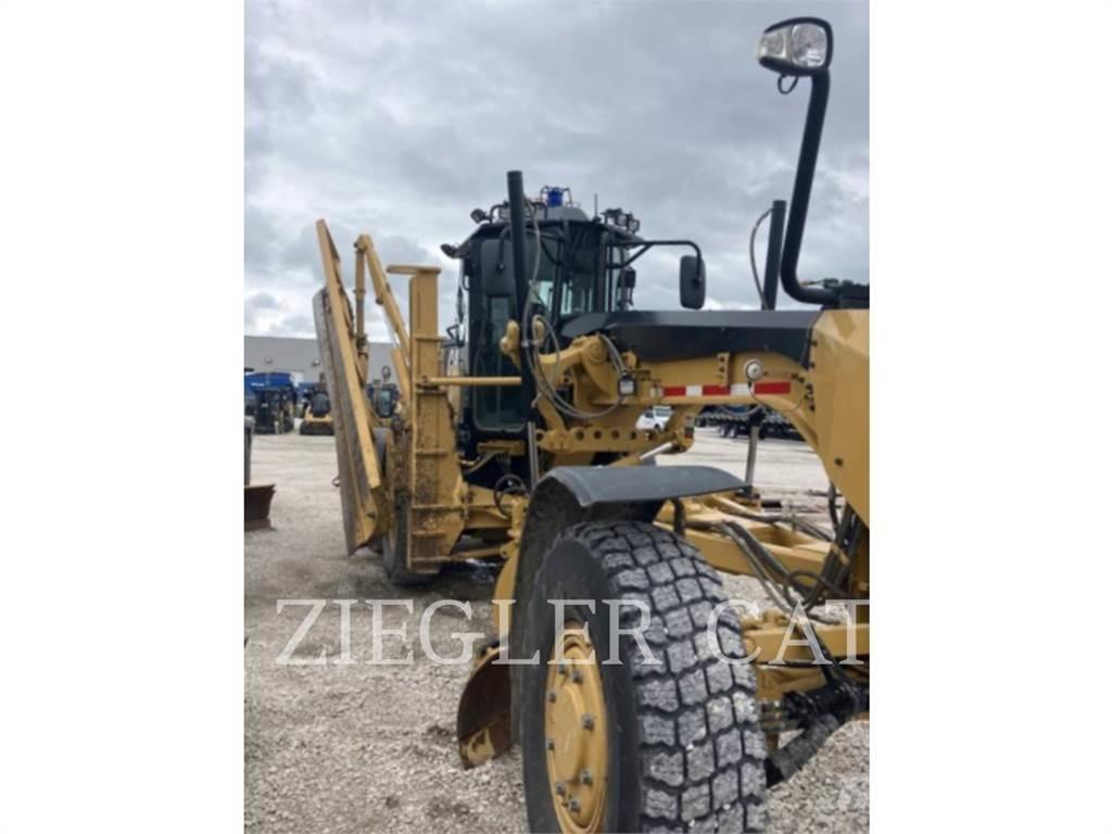 CAT 12M2AWD Równiarki