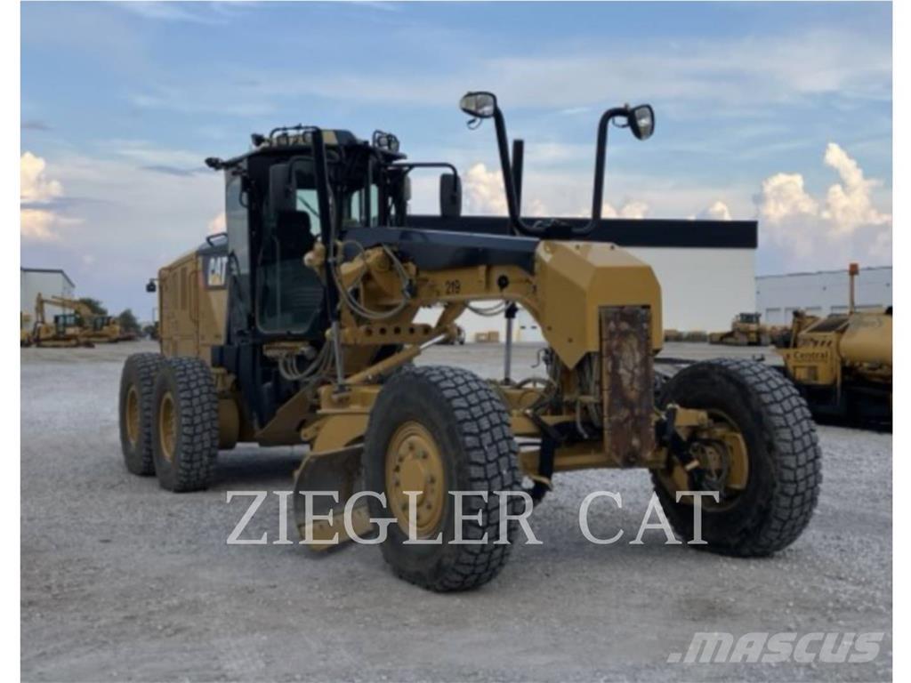 CAT 12M2AWD Równiarki
