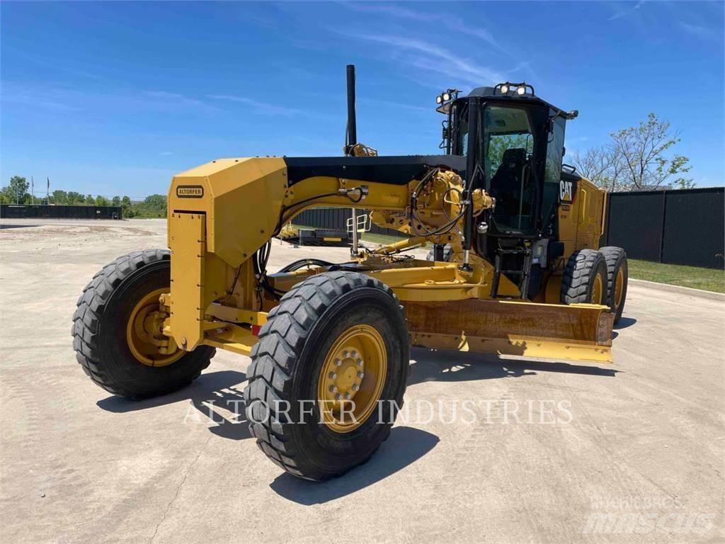 CAT 12M3 Równiarki
