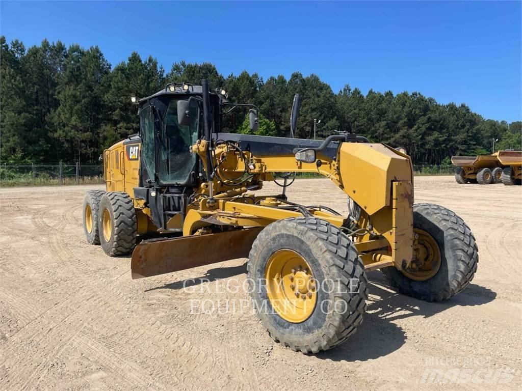 CAT 12M3 Równiarki
