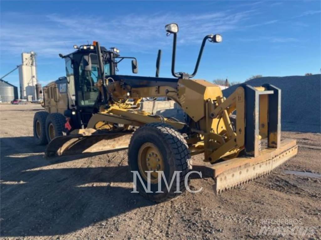 CAT 12M3 Równiarki