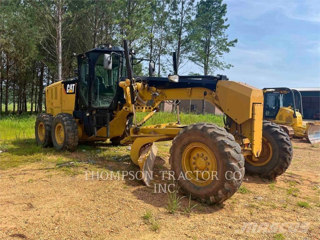 CAT 12M3 Równiarki