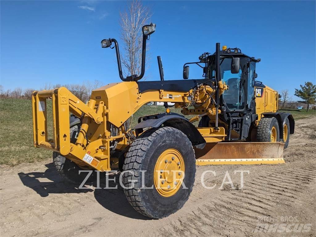 CAT 12M3AWD Równiarki