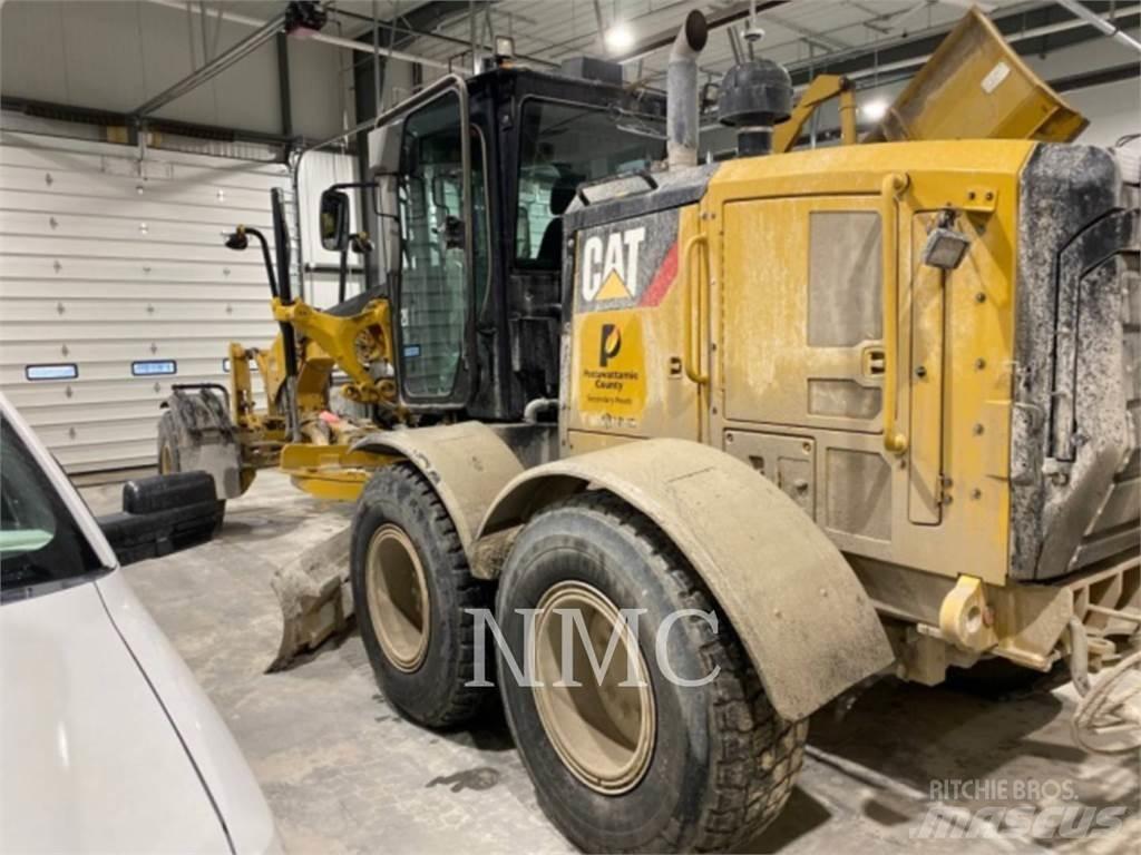 CAT 12M3AWD Równiarki