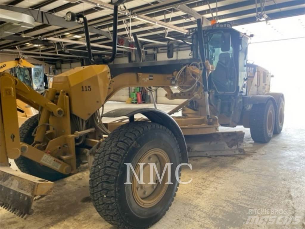 CAT 12M3AWD Równiarki