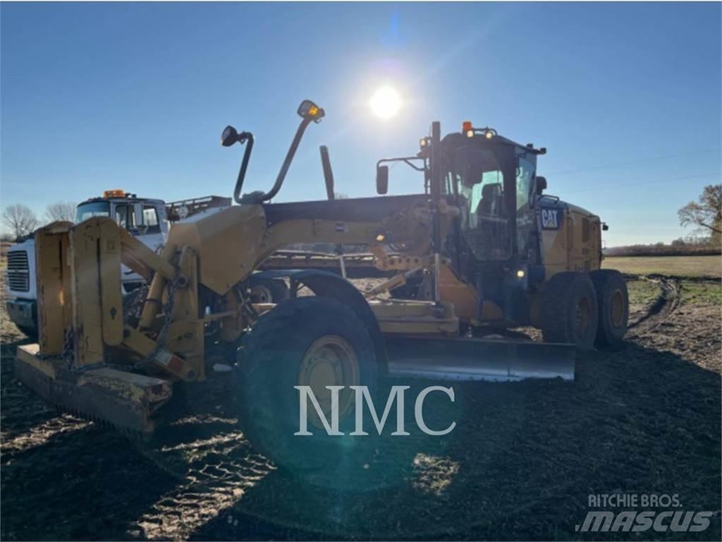CAT 12M3AWD Równiarki