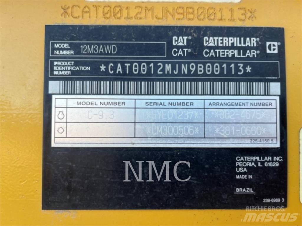CAT 12M3AWD Równiarki