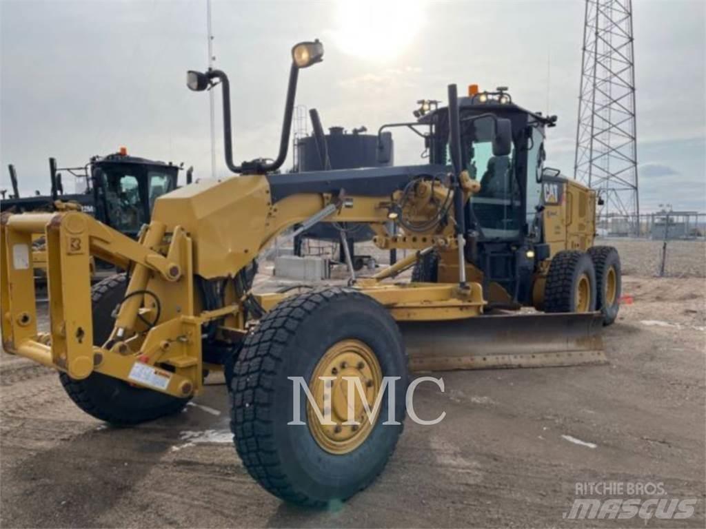 CAT 12M3AWD Równiarki