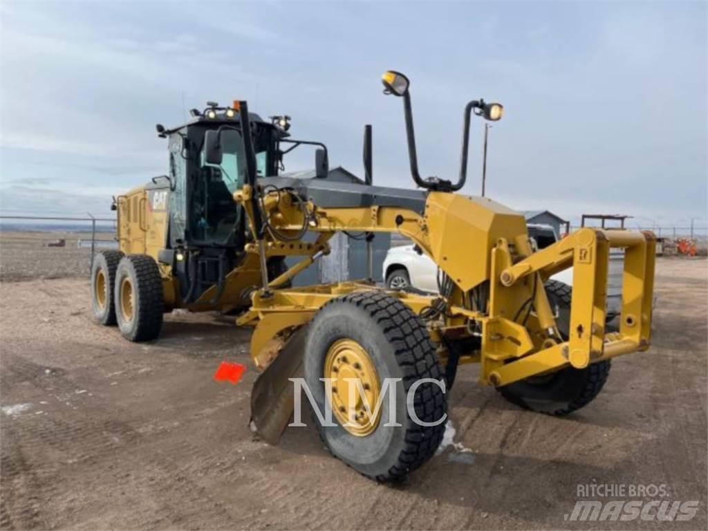 CAT 12M3AWD Równiarki
