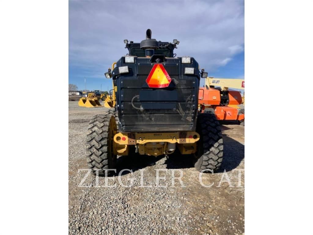 CAT 12M3AWD Równiarki