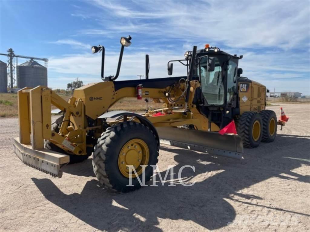 CAT 12M3AWD Równiarki