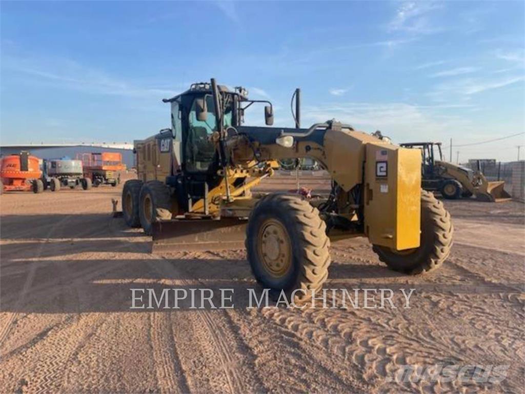 CAT 12M3AWD TR Równiarki
