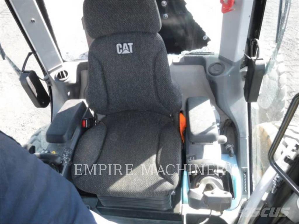 CAT 14-15 Równiarki