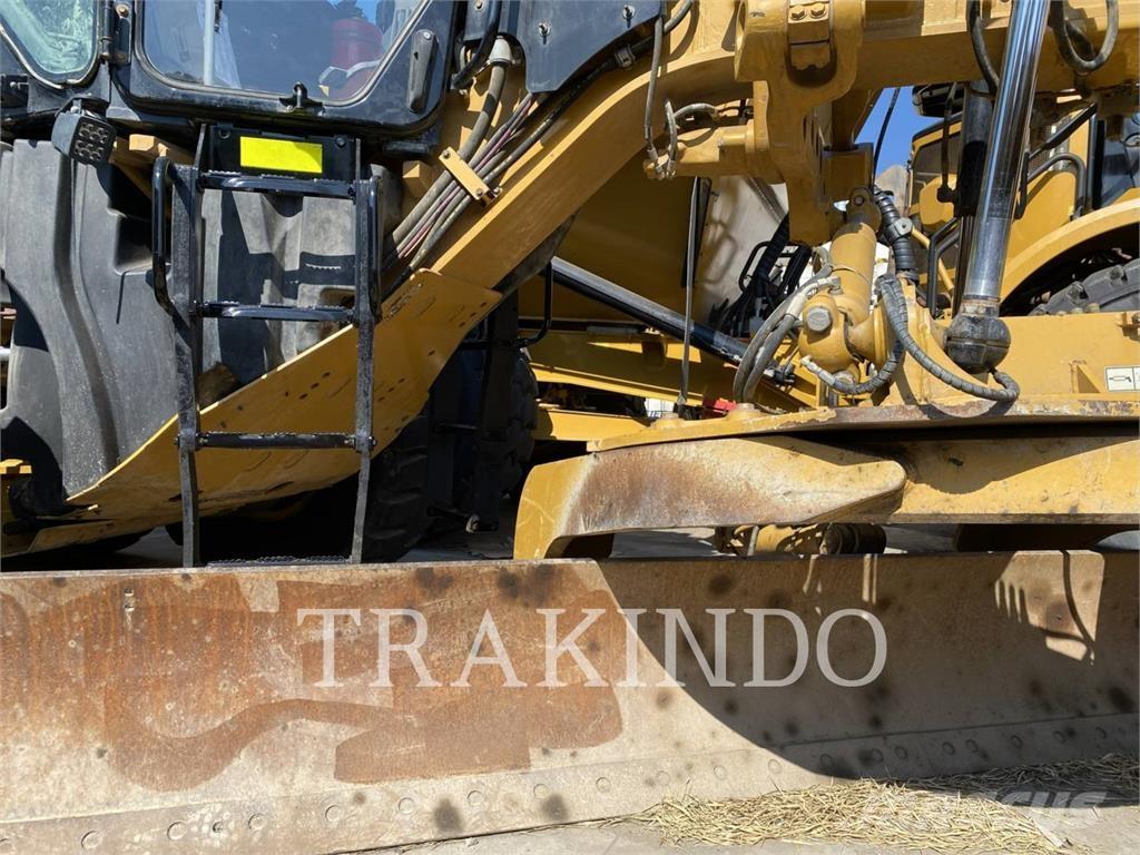 CAT 14-15 Równiarki