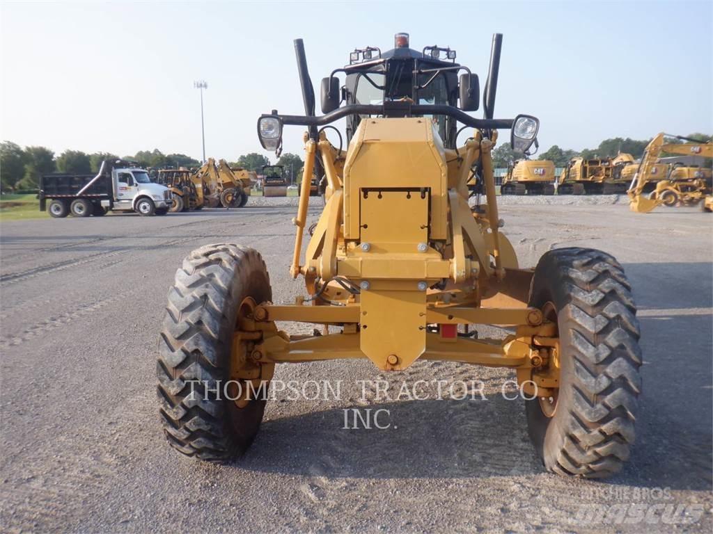 CAT 140 Równiarki