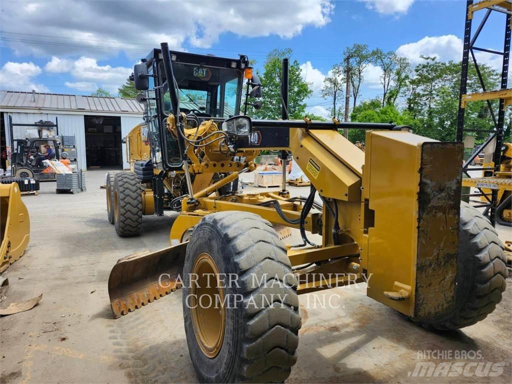 CAT 140 Równiarki