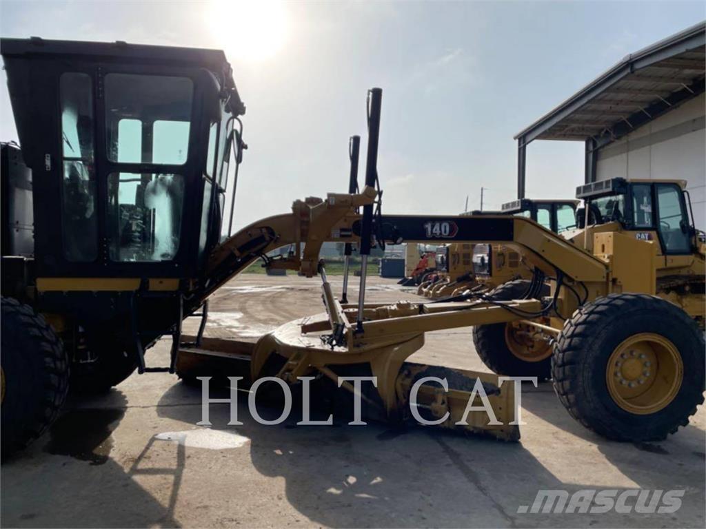 CAT 140 Równiarki