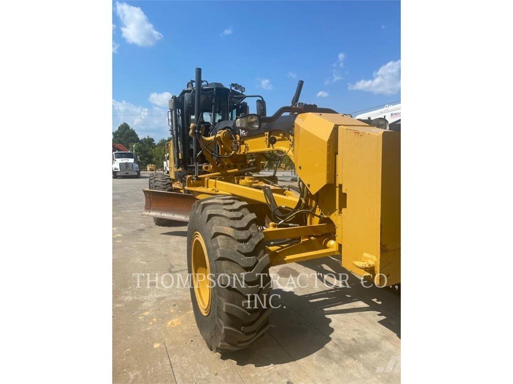 CAT 140 Równiarki