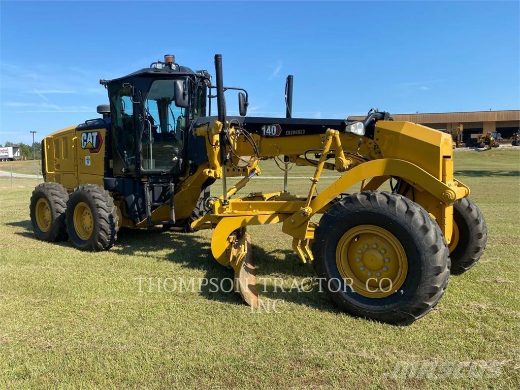 CAT 140 Równiarki